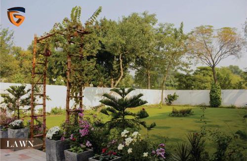 Model Town House | Glanz Homz Opulent 3BR on 1st floor
