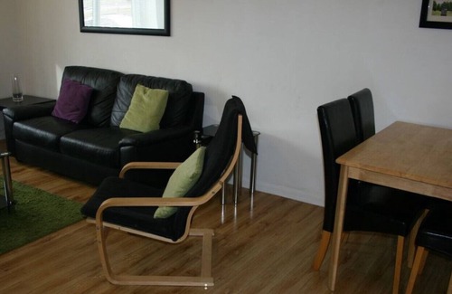 East End Apartment | Glasgow Green Apartments Flat on the Green 5