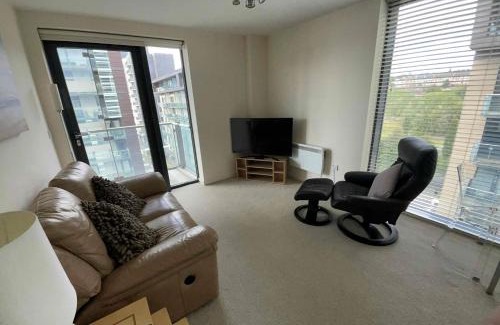 North West Apartment | Glasgow Harbour River West End