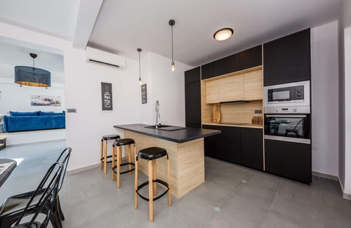 Kastel Novi Villa | Glass villa includes: boat trip, pool, jacuzzi