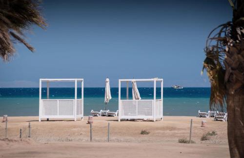 El Gouna Apartment | Gleaming 1 BR Apt Mangroovy w Pool & Beach Access