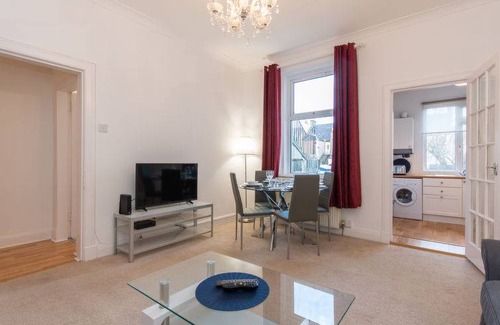 Levenmouth Apartment | Glebe