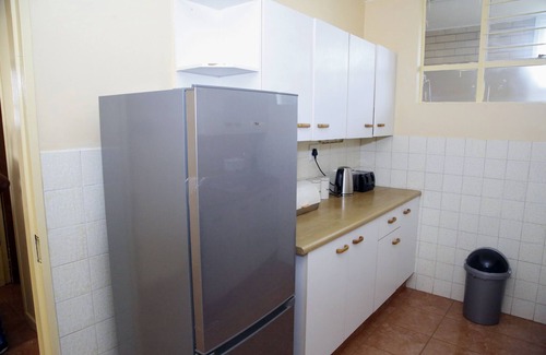 Kempton Park Apartment | Glen Avion Vacation Home less than 10 minutes from O.R Tambo airport