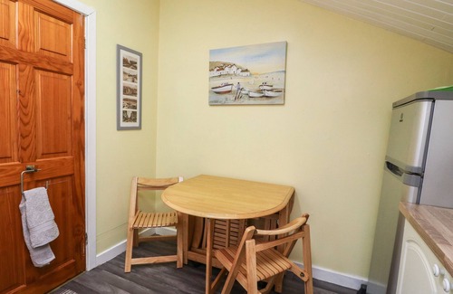Fort William House | GLEN NEVIS COTTAGE, pet friendly, with open fire in Fort William