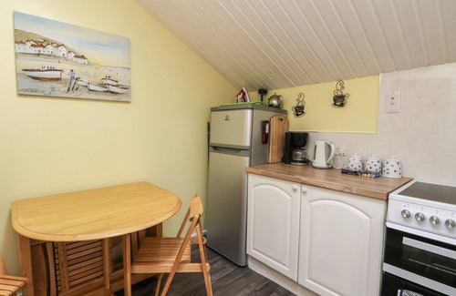 Fort William House | GLEN NEVIS COTTAGE, pet friendly, with open fire in Fort William