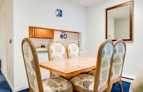 Chautauqua Apartment | Glen Park C4