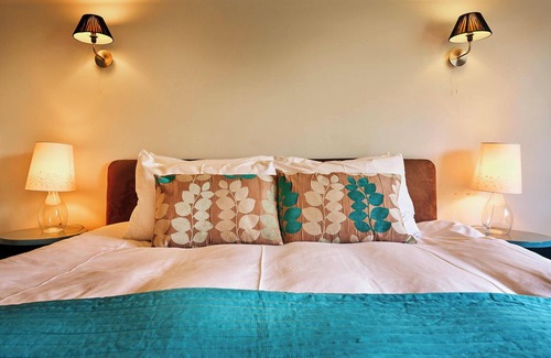Blairgowrie Cabin | Glenardle Lodge - Riverside Highland Lodge w/Hot Tub & Forest Views
