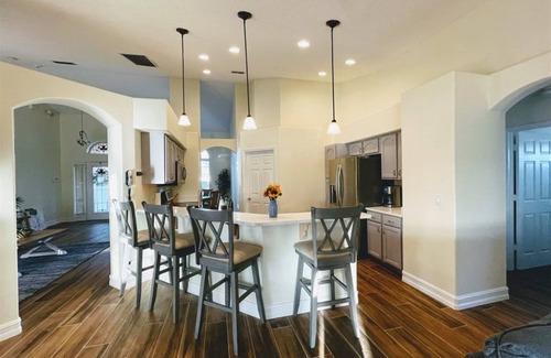 Sunrise Lakes Villa | Glenbrook Resort - 4 Bedroom Executive Private Pool Home