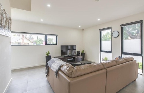 Glenelg East House | Glenelg on First