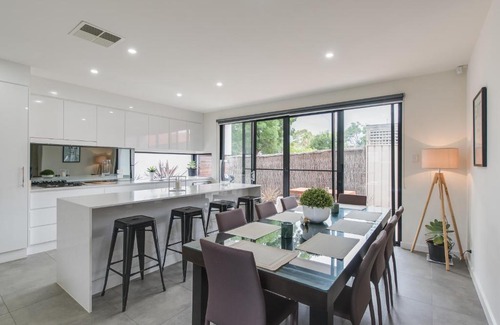 Glenelg East House | Glenelg on First
