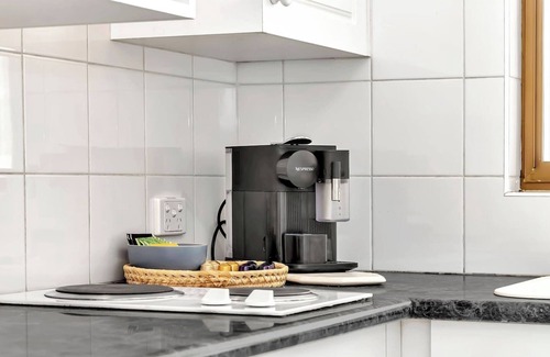 Glenelg Apartment | Glenelg Outlook Beachfront Stay by Moseley Square