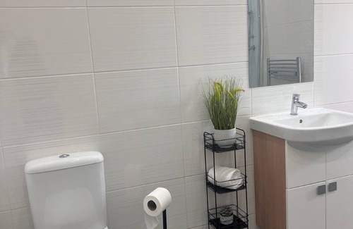 Leicester House | GLENFIELD BUNGALOW, COMFORTABLE LEICESTER STAY FREE PARKING LE3