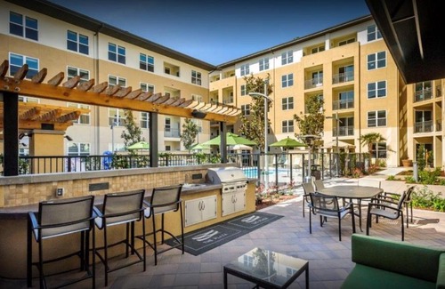 Pilgrim - Triton Apartment | Global Luxury Suites Foster City