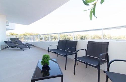 Canet de Berenguer Apartment | Global Properties, Apartamento con 2 terrazas en Gran Canet