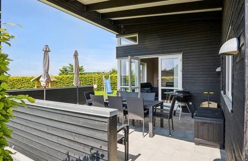 Flovt Strand House | "Gloria" - 500m from the sea by Interhome