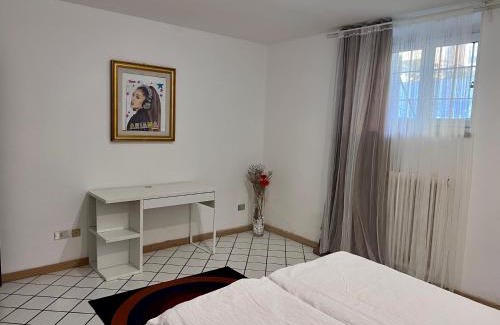 Gries - Quirein Apartment | Glow