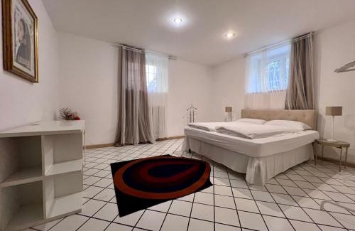 Gries - Quirein Apartment | Glow