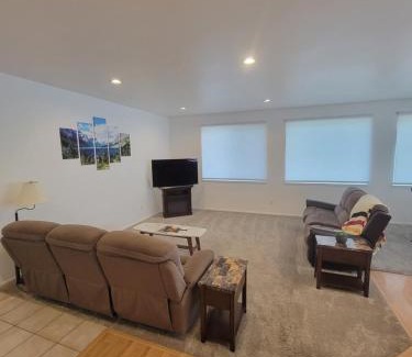 Columbia Falls Apartment | GNP Columbia Mountain Chalet - Heavens Peak