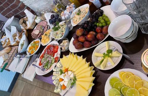 Dabrowa Gornicza Bed & Breakfast | Gościniec Biznesowy