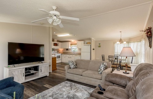 Buckhead Ridge House | GO FISH House
