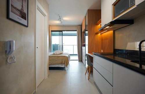 Vila Pompeia Apartment | Go Plato Studio 1702 Perdizes