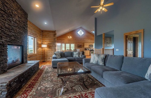 Livingston House | Goat Mountain Cabin: Mountain Views & Big Sky Comfort in Livingston