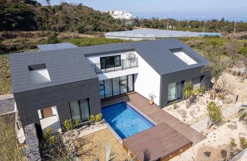 Aewol House | Gobajinin Private Pool Villa