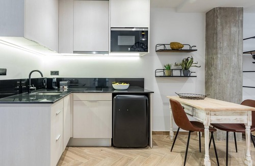 Valencia City Centre Apartment | Goerlich Suites Valencia Superior Studio 108