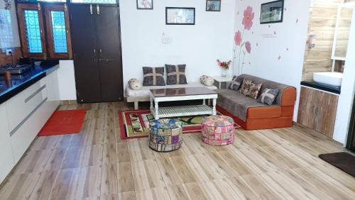 Udaipur Apartment | Gokul Niwas Home Stay