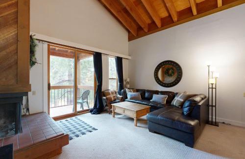 Truckee Apartment | Gold Bend 5034