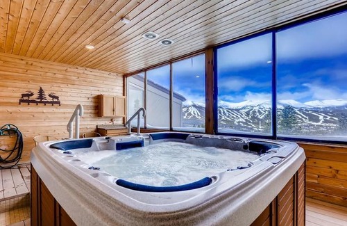 Woodmoor Apartment | Gold Point #5-C - Great Views - Hot Tub Access