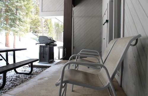 Woodmoor Condo | Gold Point Townhouse with Amazing View of Breckenridge Mountain