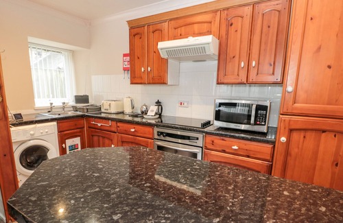 Lowick Cottage | GOLDEN FLEECE COTTAGE, family friendly in Lowick