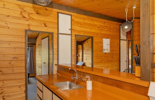 Pauanui Cottage | Golden Holidaze - Pauanui Holiday Home