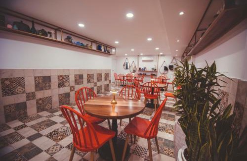 Quevedo Bed & Breakfast | Golden Hotel