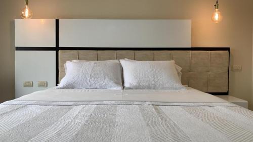 Quevedo Bed & Breakfast | Golden Hotel