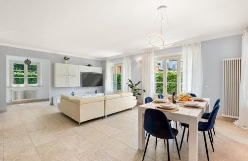 Marina di Pietrasanta Villa | GOLDEN LUXE - Villa Golden next Twiga Beach Club