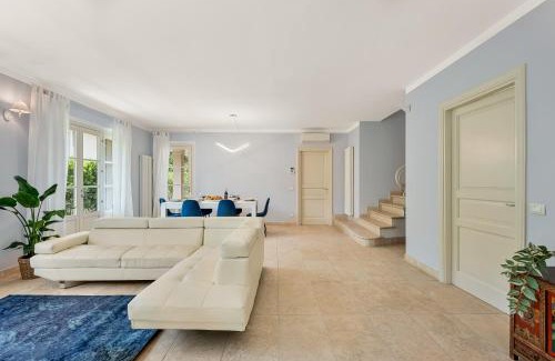 Marina di Pietrasanta Villa | GOLDEN LUXE - Villa Golden next Twiga Beach Club
