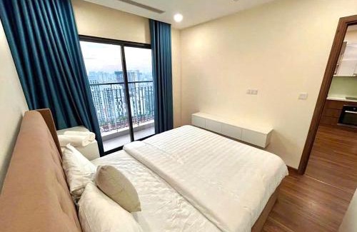 Cau Giay Apartment | Golden park Tower- Cau Giay park near Greenwich Uni
