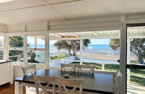 Beachmere House | Golden Sands at Beachmere