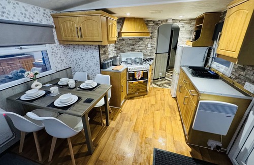 Ingoldmells House | Golden Sands Holiday Home Ingoldmells, Skegness