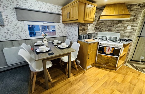 Ingoldmells House | Golden Sands Holiday Home Ingoldmells, Skegness