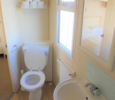 Ingoldmells Apartment | Golden Sands: Richmond GS:- 6 berth, Blow heated, Access to the beach