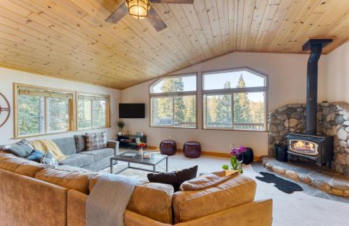 Truckee House | Golden Summit by AvantStay Stunning Secluded Cabin w Access to Tahoe Donner