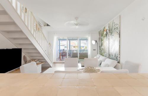 Orient Bay House | GOLDEN SUN