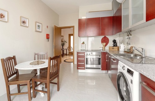 Sao Martinho do Porto Apartment | Golden Terrace Delight