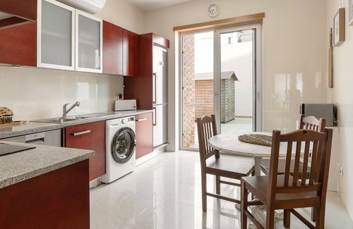 Sao Martinho do Porto Apartment | Golden Terrace Delight