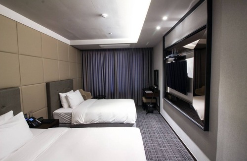 Yongin Hotel | Golden Tulip Ever Yongin