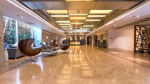 Banani Hotel | Golden Tulip The Grandmark Dhaka