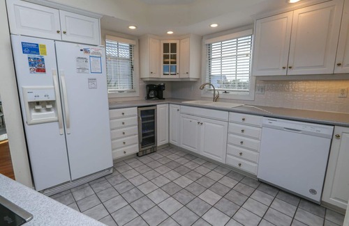 Colington House | Goldenberg - 🏄Enjoy Spectacular Views from this 4 BR Oceanfront Home🏄